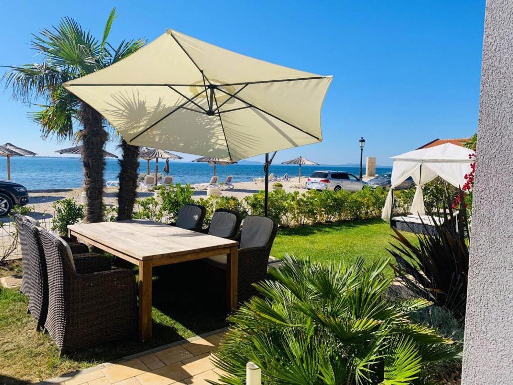 Apartments The Beach Resort Vir Ngoại thất bức ảnh