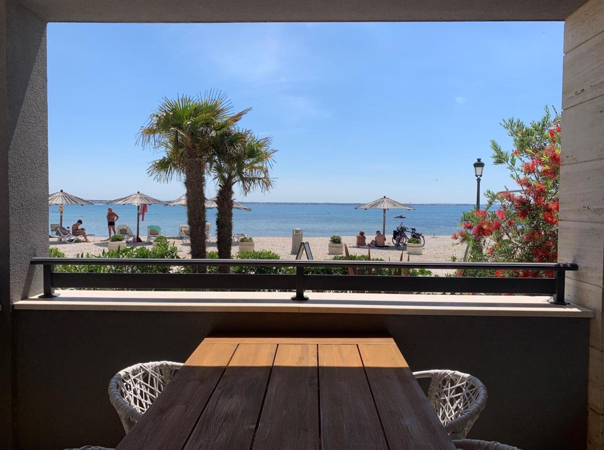 Apartments The Beach Resort Vir Ngoại thất bức ảnh