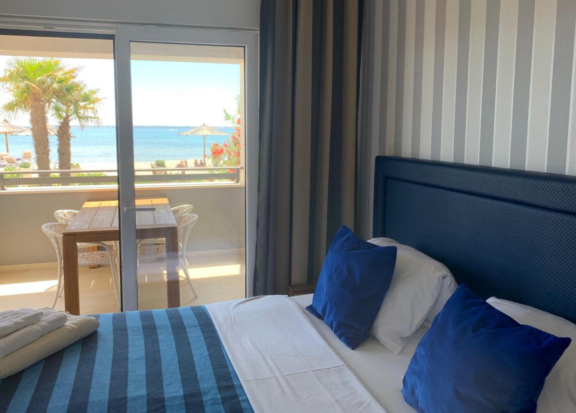 Apartments The Beach Resort Vir Ngoại thất bức ảnh