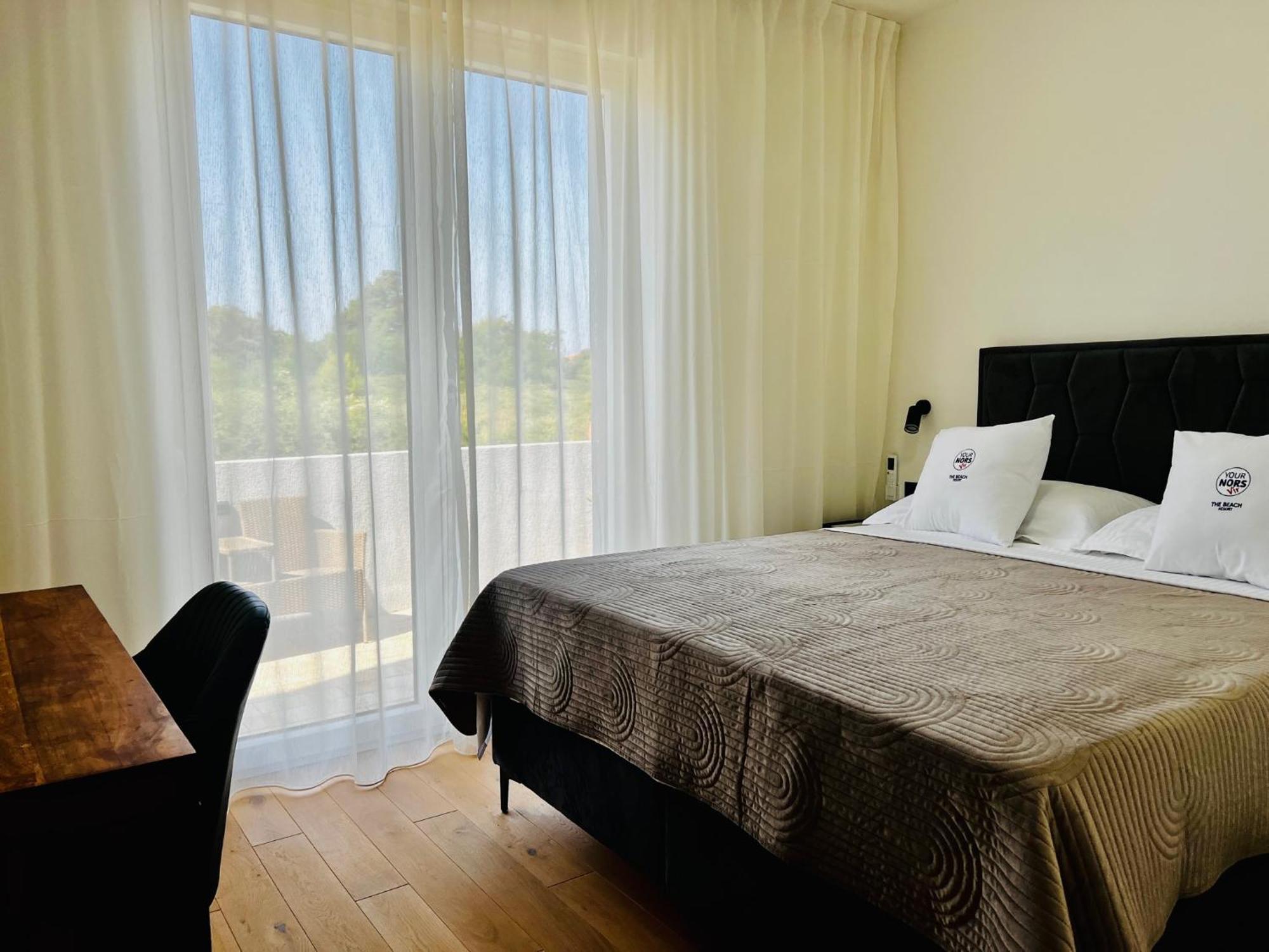 Apartments The Beach Resort Vir Ngoại thất bức ảnh