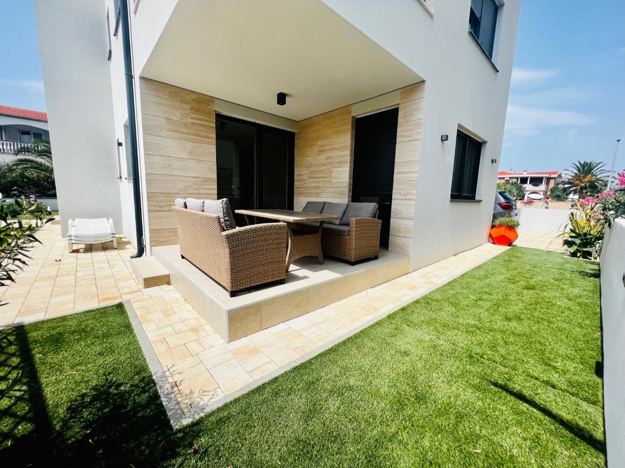 Apartments The Beach Resort Vir Ngoại thất bức ảnh